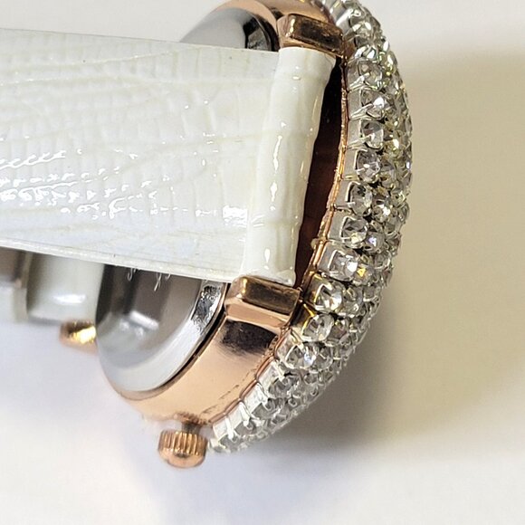 White Crystal Fashion Watch with White Band - NEW WITH TAGS - Picture 10 of 12